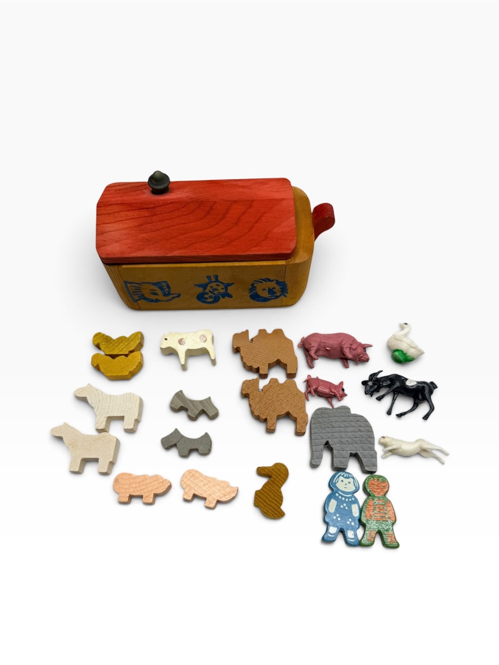 Vtg NOAH'S ARK Miniature Painted Toy Wood Boat Animals in Pairs Made In Italy